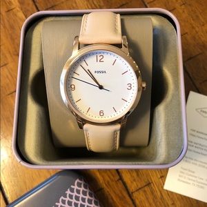 Beautiful rose gold Fossil watch NWT